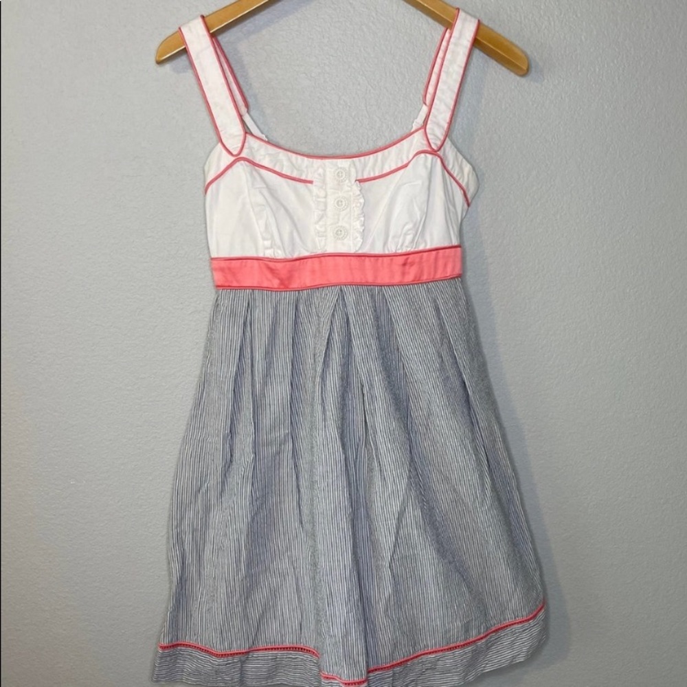 Jessica Simpson dress